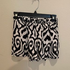 Tyche black and white shorts size small